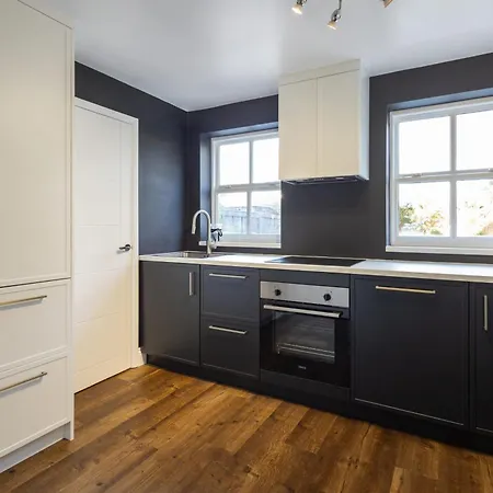 Host & - Martinhoe *